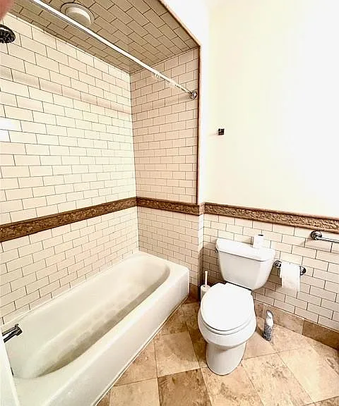 255 Laird Ave #6 — Photo 15