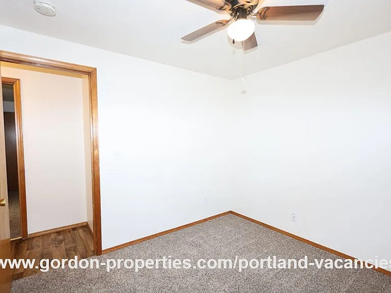 9641 SE Schiller St — Photo 25