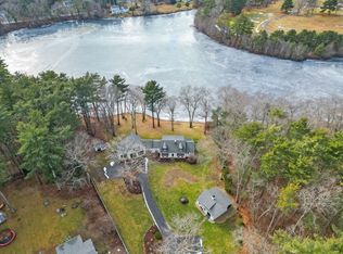 8 Shockley Dr, Lakeville, MA 02347