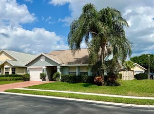 275 Moccasin Trl W, Jupiter, FL 33458
