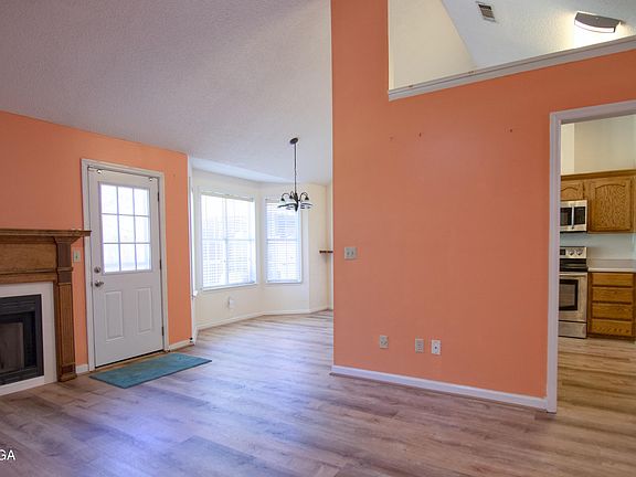 4th image of 108 Shamrock Ct