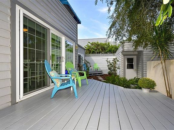5th image of 11114 Belle Meade Ct