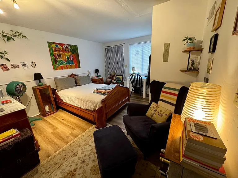 212 Giles St #2 — Photo 12