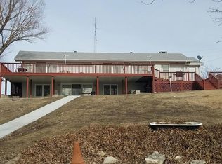 132 Prairie View Cv, Council Grove, KS 66846