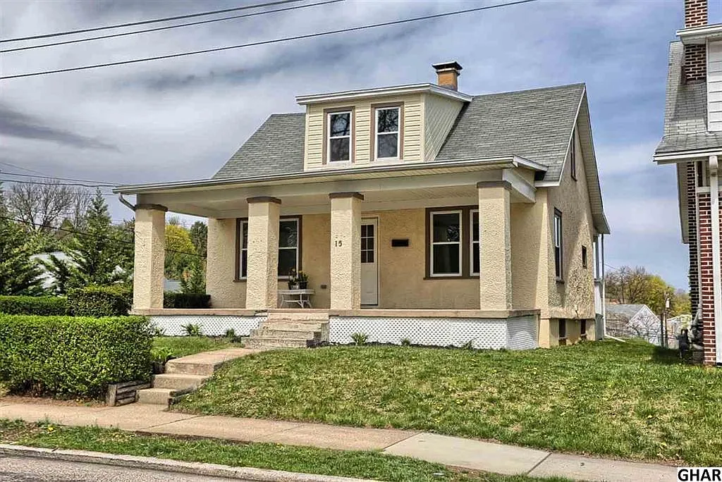 3342 W 63rd St photo 1