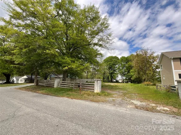 2312 Sunset Ave, Gastonia, NC 28052