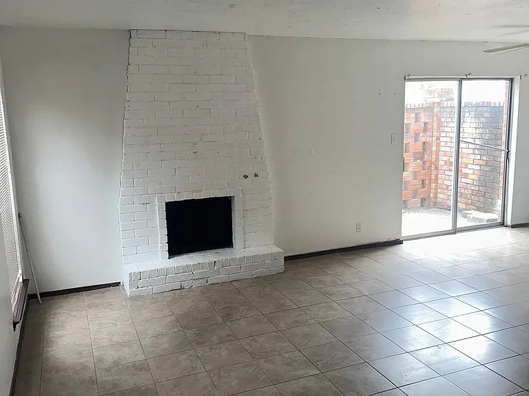 Living Room Area looking from the entrance