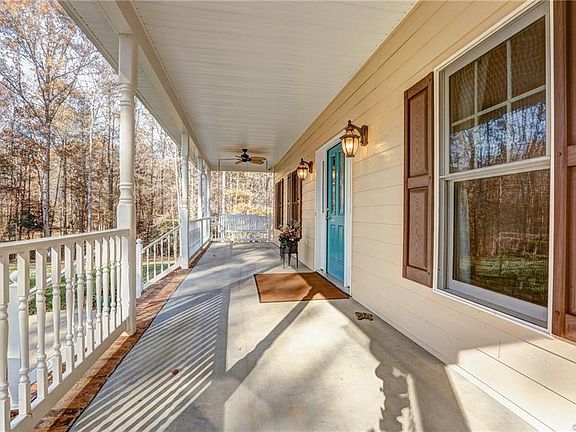 2nd image of 10381 Dutchess Ln