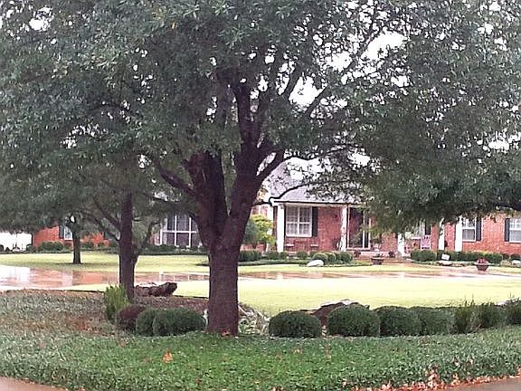5th image of 1810 Kentwood Cir