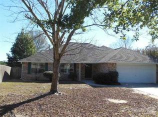 2217 Valle Escondido Dr, Pensacola, FL 32526