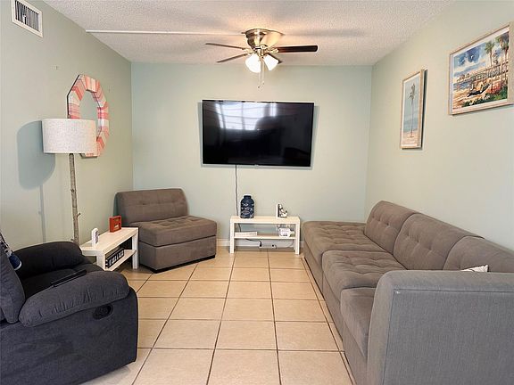 3rd image of 4129 NW 88th Avenue #101
