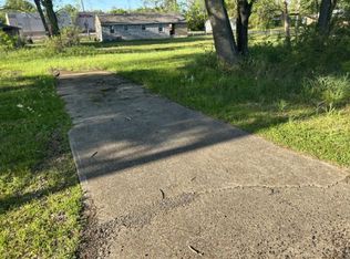 122 Yellow Jacket Dr, Starkville, MS 39759