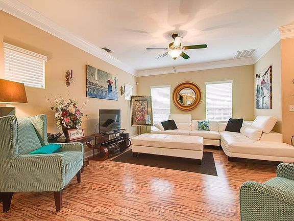 4th image of 2033 Avery Park Dr