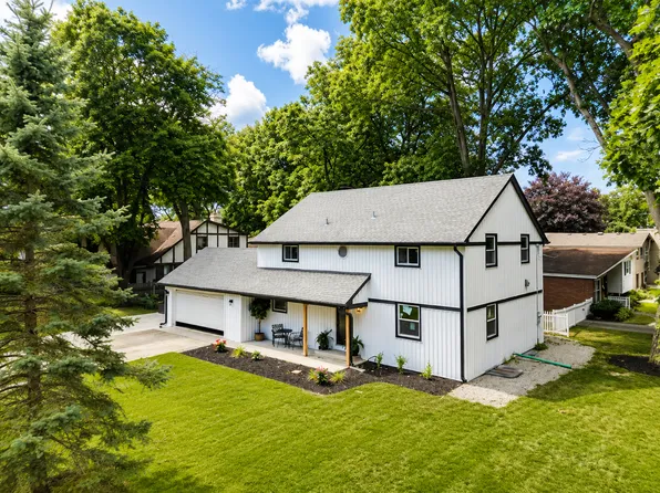 300 W North Ave, Bartlett, IL 60103