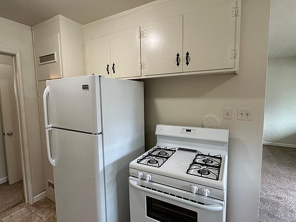 5th image of 241 W Maude Ave APT 10
