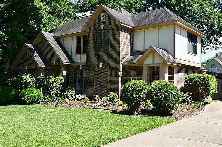 1st image of 1111 Pioneer Dr