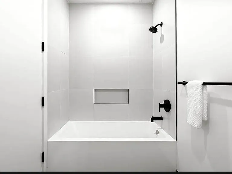 161 Meserole Ave #6B — Photo 6
