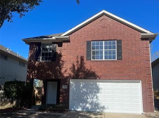 5326 San Pablo Gardens Dr, Houston, TX 77045