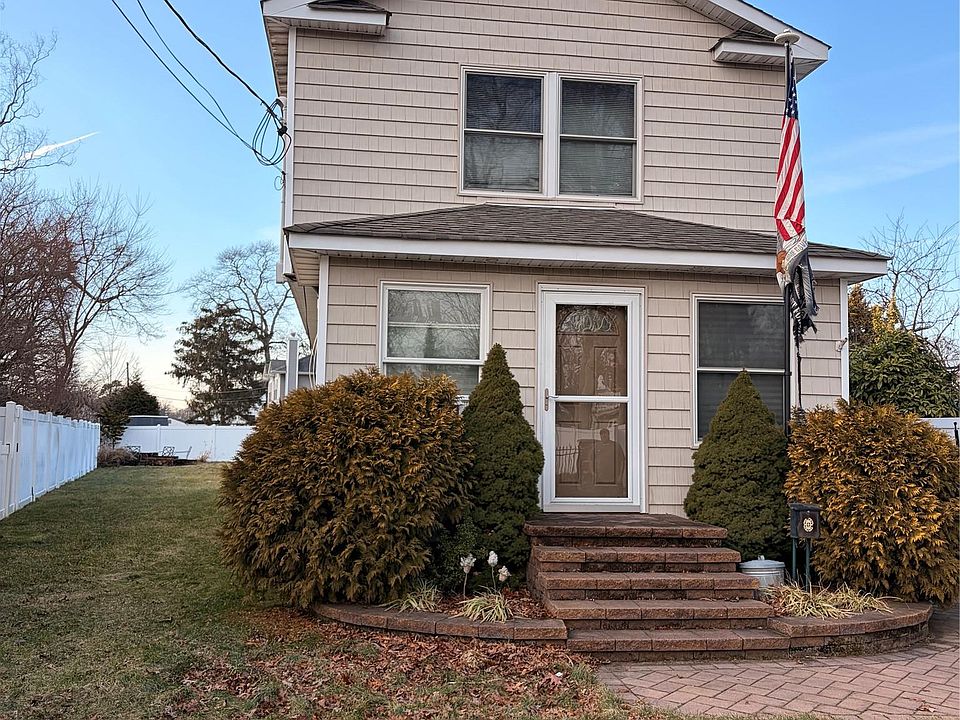 1st image of 104 Hawthorne Avenue