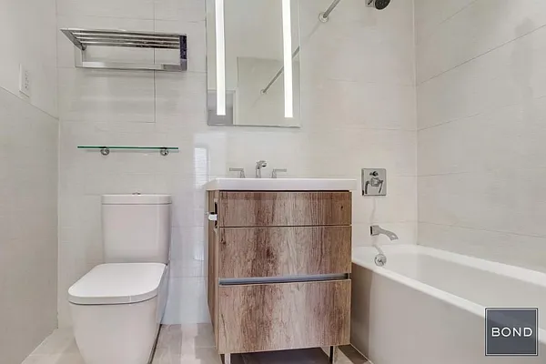 Rented by Bond New York | media 6