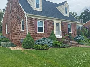 20 Avon Ave, Waynesboro, VA 22980