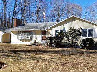 104 Orchard Hill Rd, Pomfret Center, CT 06259