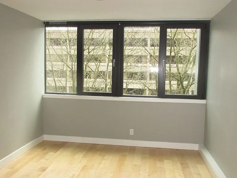 111 SW Harrison St #3G — Photo 7