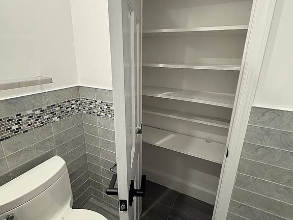 3rd image of 20709 34th Ave Floor 2
