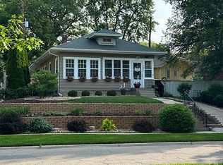 1672 Perkins Blvd, Lincoln, NE 68502