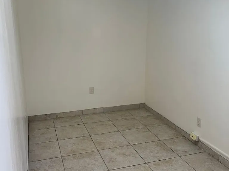 5506 Fifth Avenue — Photo 14