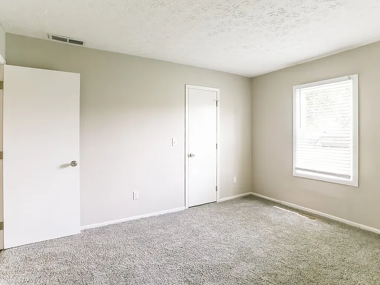 6615 Cedar Ct W — Photo 10