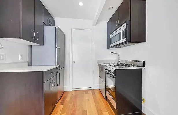 Rented by REAL New York | media 8