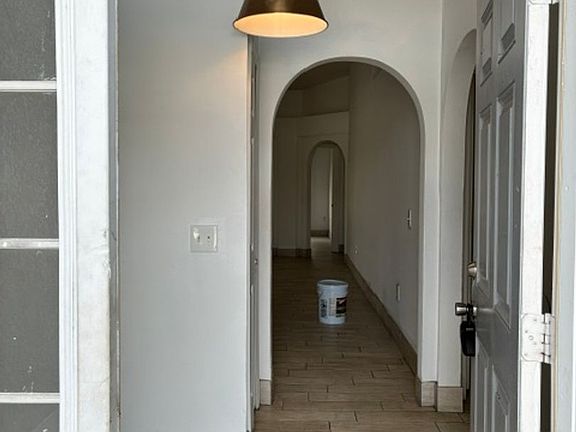 3rd image of 616 Sunway Ln