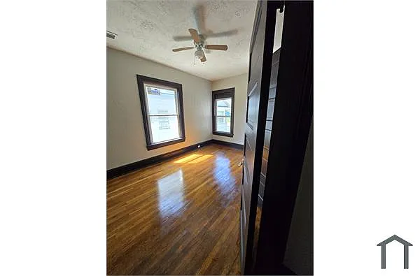 Building Photo - 1371 West Blvd #UP