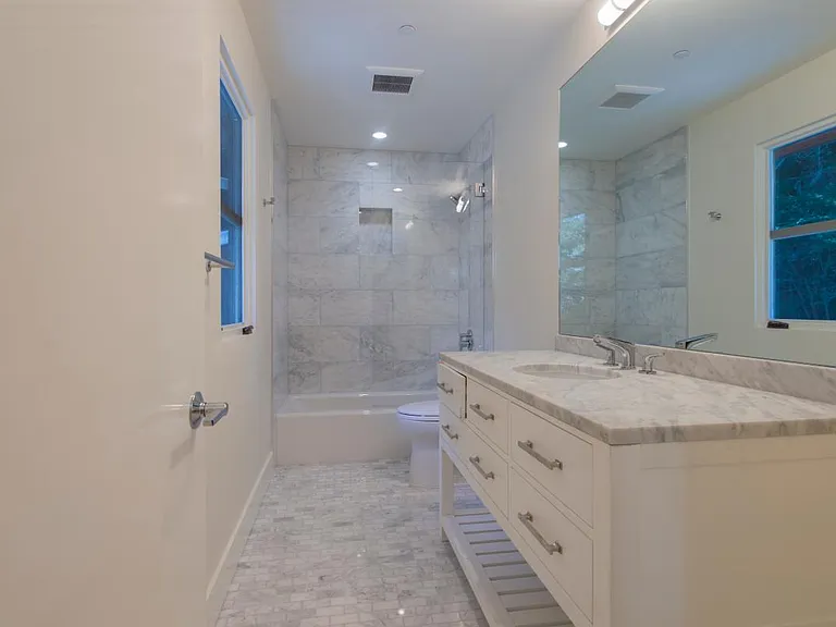 344 Laurel Way — Photo 13