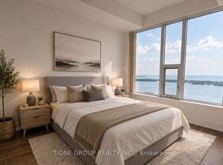 10 York St #5209, Toronto, ON M5J 0E1