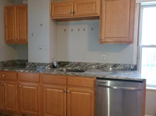 29 Devlin Passway APT 1R, Fitchburg, MA 01420