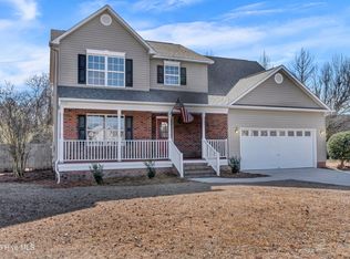 327 Richmond Dr, Jacksonville, NC 28540