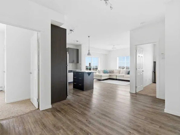 99 W Copperstone Park SE #1411, Calgary, AB T2Z 5C9