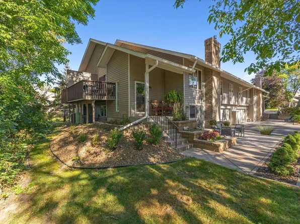 5283 Ximines Ln N, Plymouth, MN 55442