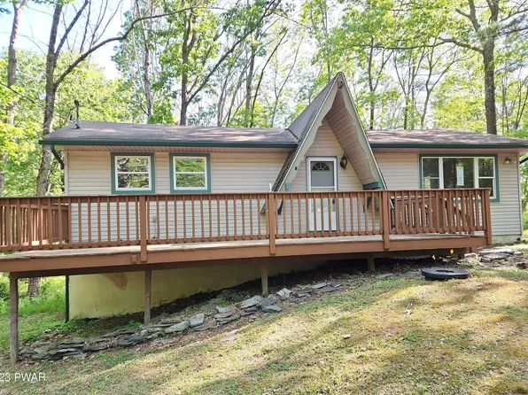 112 Deer Trl, Dingmans Ferry, PA 18328
