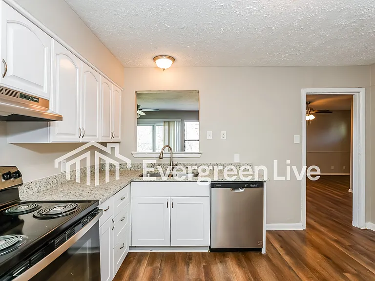 12125 Schroeder Rd — Photo 8