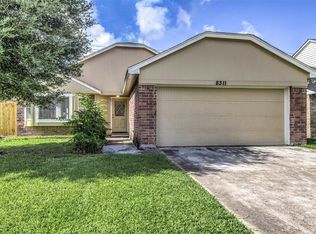 8311 Furlong Ln, Houston, TX 77071