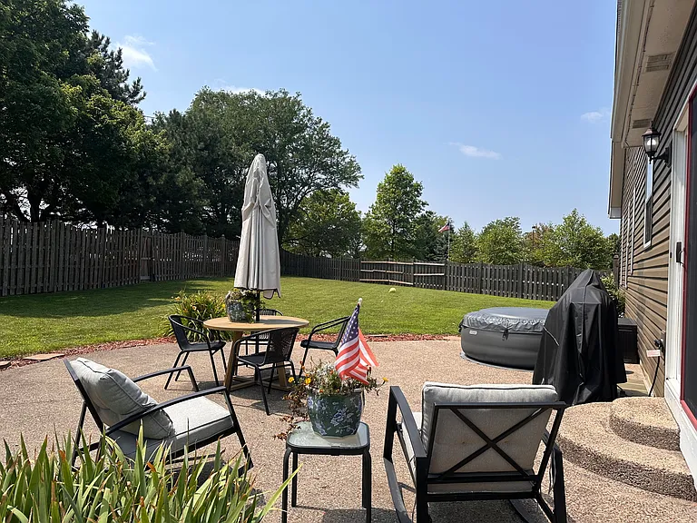 2904 Arbor Ln — Photo 14