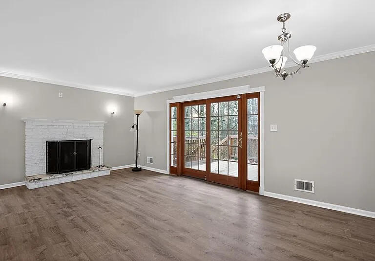 8512 Rose Marie Dr — Photo 8
