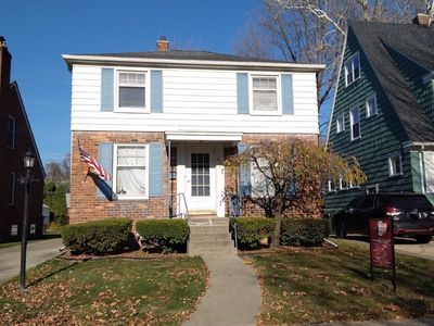 1836 Brys Dr, Grosse Pointe Woods, MI, 48236