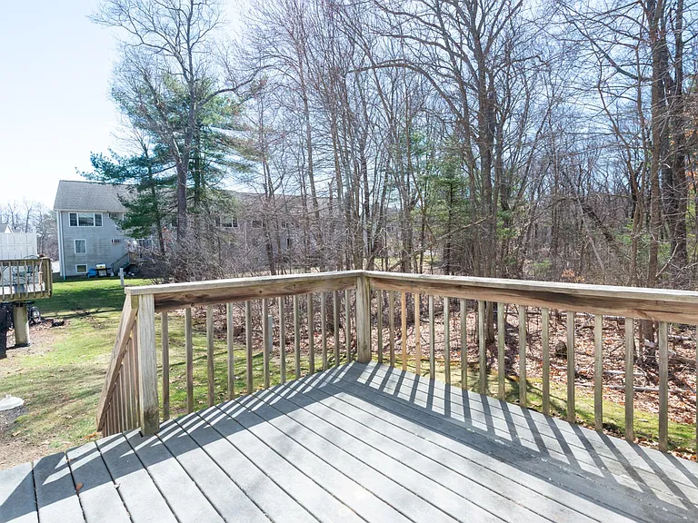 40 Rosewood Dr #40 — Photo 22