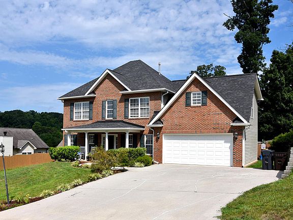 3rd image of 3027 Oakleigh Township Dr