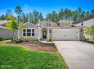 320 Glasgow Dr, Saint Johns, FL 32259
