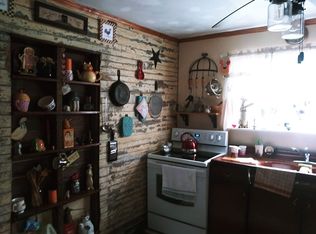 52 Depot Rd, Danese, WV 25831